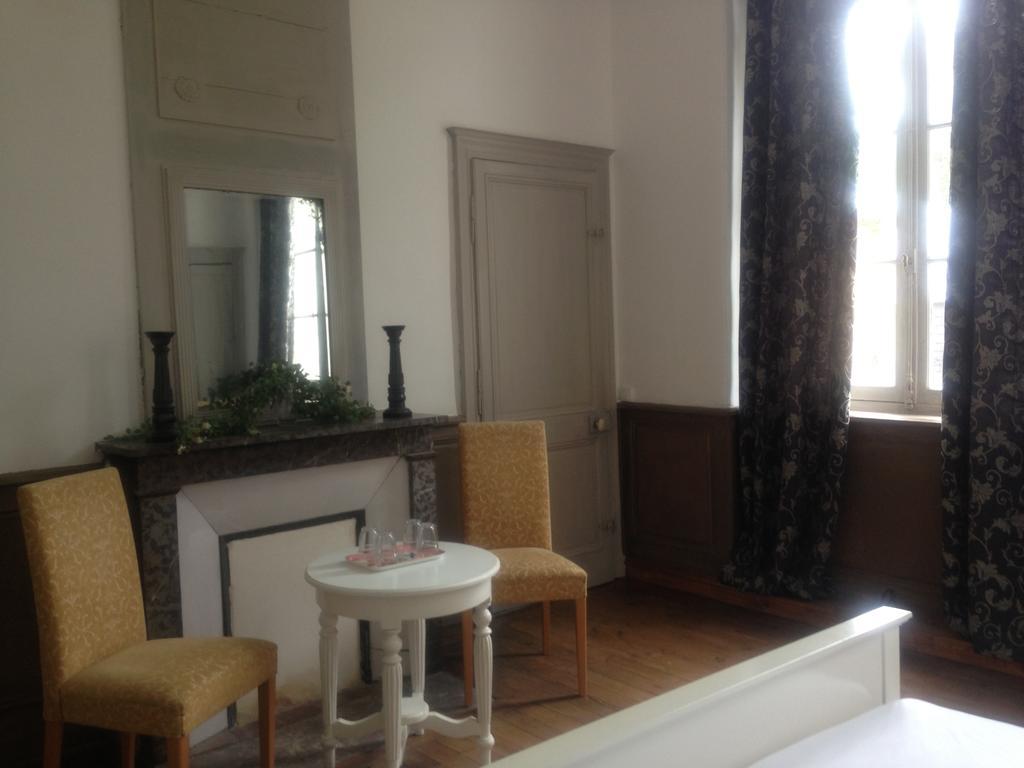 Le Chateau De Greges Ruang foto