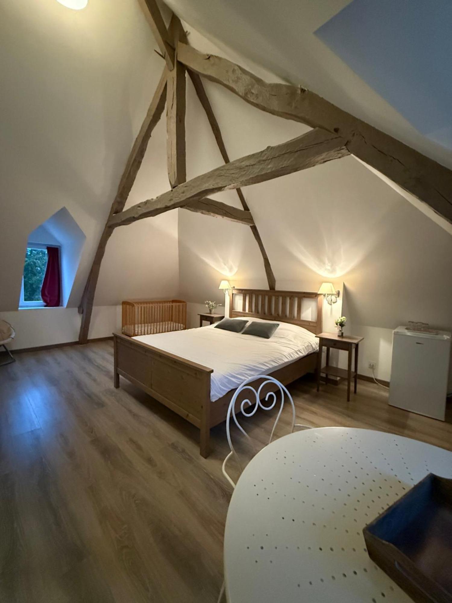 Le Chateau De Greges Bagian luar foto