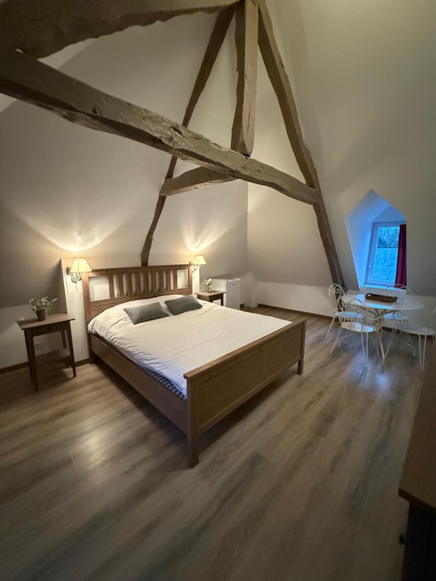 Le Chateau De Greges Bagian luar foto