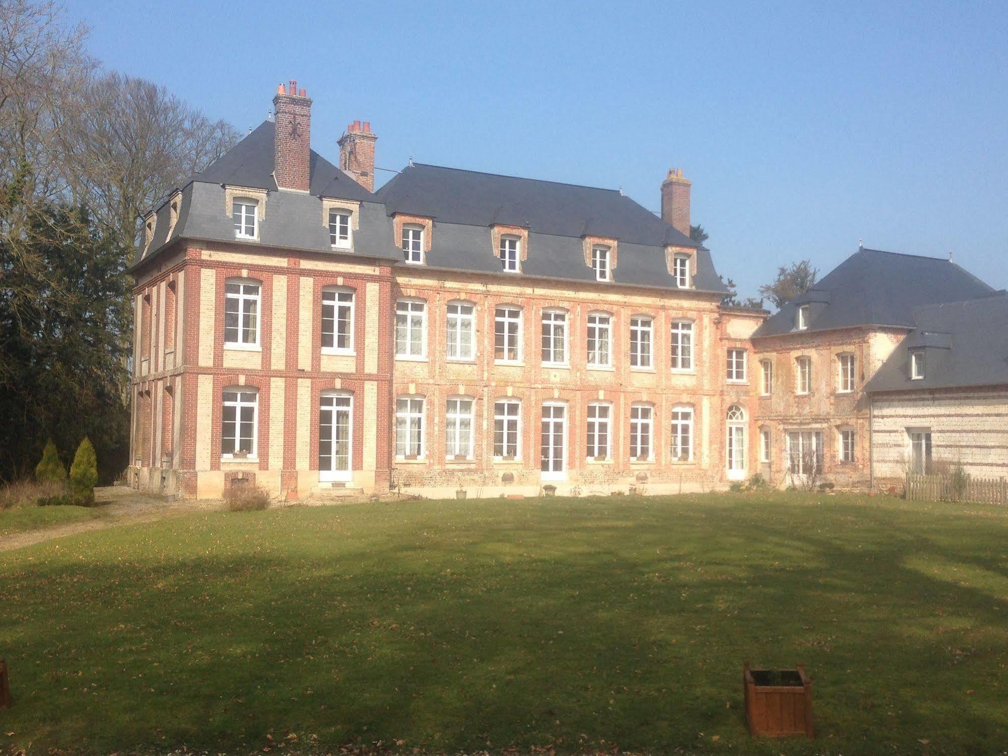 Le Chateau De Greges Bagian luar foto